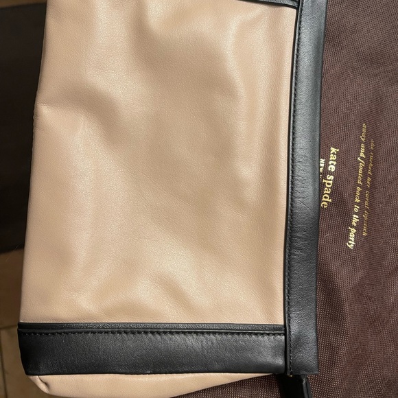 Kate spade wristlet - Picture 4 of 7